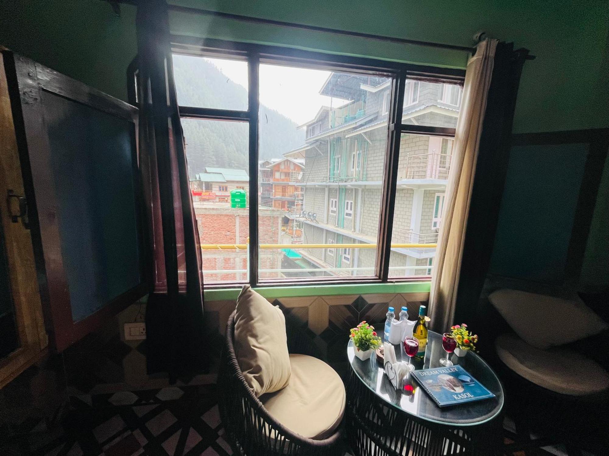 Hotel Brownie River View Kasol Buitenkant foto